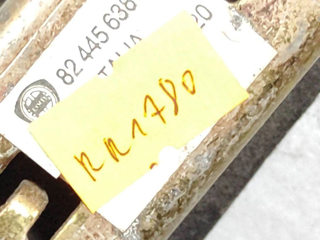 Alfa Romeo 155 1.8i 103kW 1994 Petrol Seat belt adjustment rail 82445638 