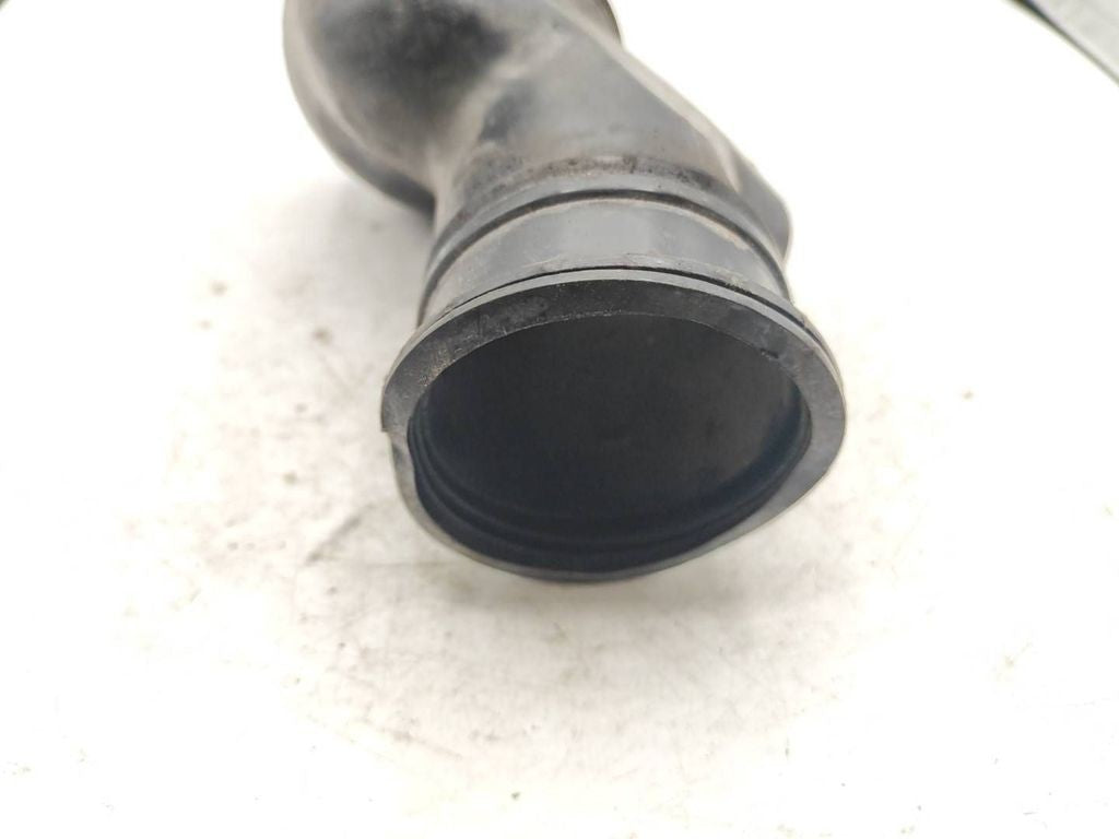 BMW 7 E32 1990 Petrol air intake hose pipe 17105143 