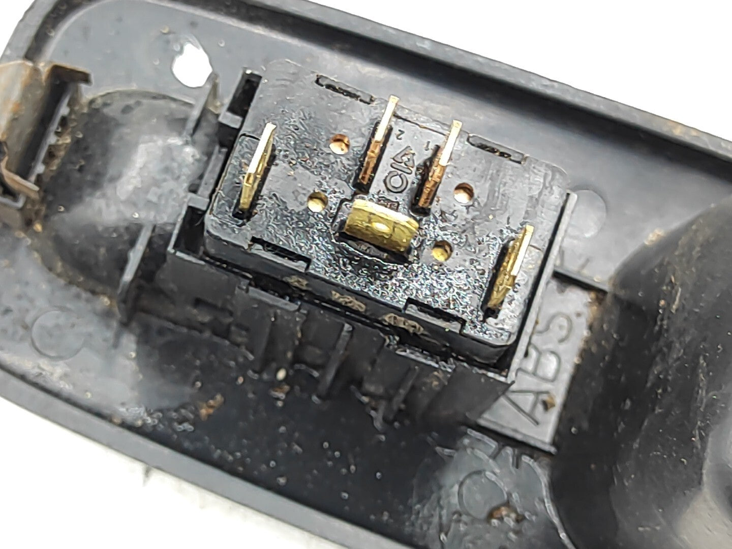 Alfa Romeo 166 2.0TS 2000 Electric Window Switch Button 156018359 156018962