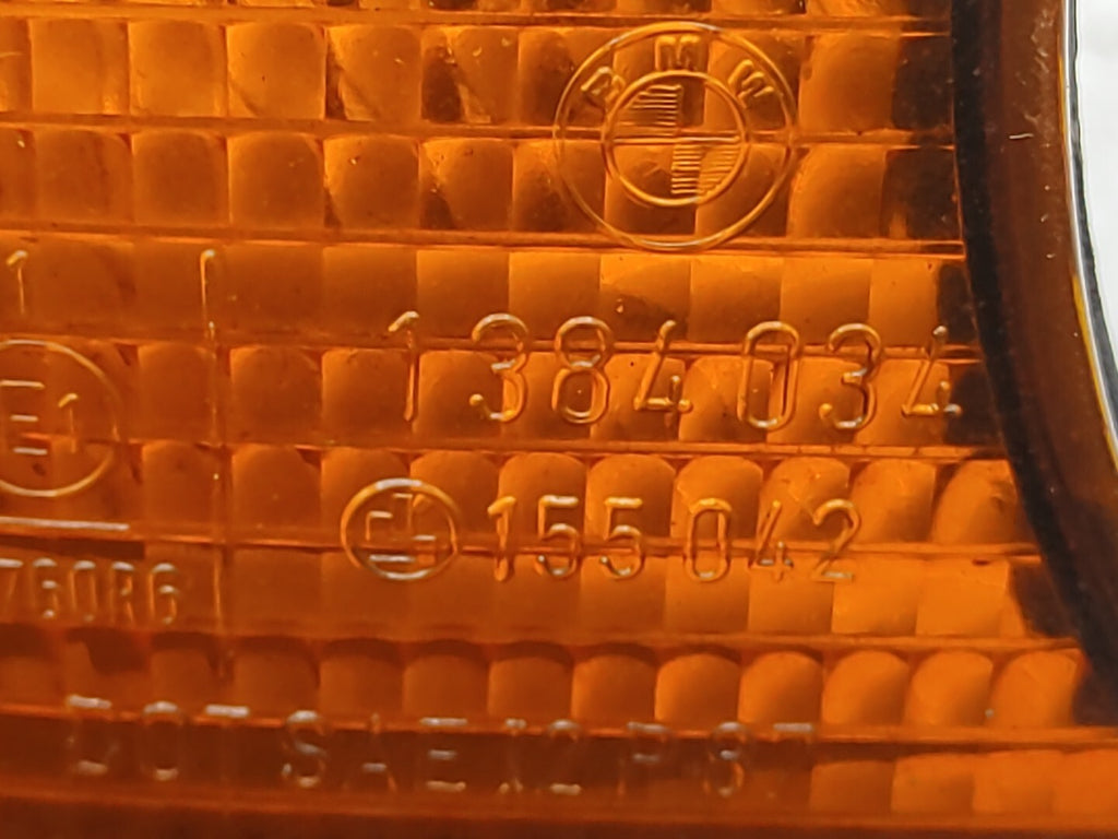 BMW 5 Series E34 525i Front Right Side Indicator Turn Light 1384034