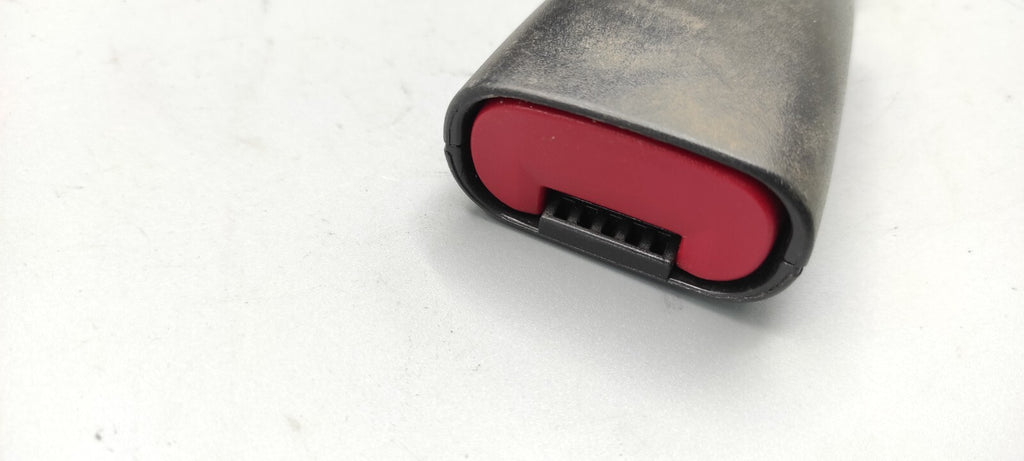 Alfa Romeo 156 SW 2.4JTD 103kW 2003 Rear Right Seat Seat Belt Buckle 10447090