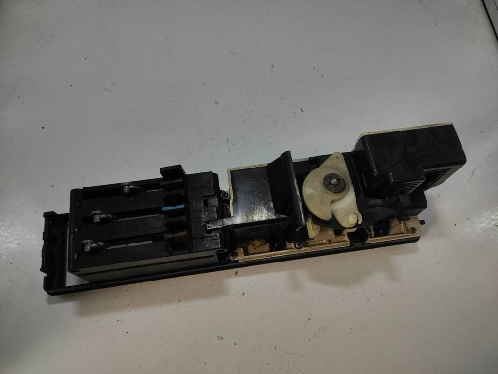 BMW 5 Series E34 1995 Climate control unit module 1391378 