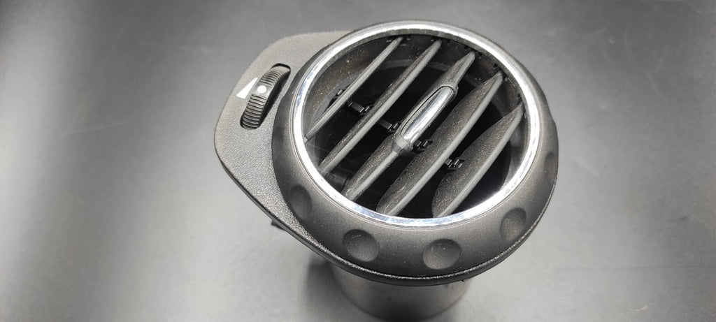 Alfa Romeo 147 GT 1.9JTD 2005 Front Left Dashboard Panel Side Air Vent Grill