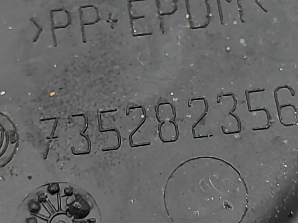 Alfa Romeo 147 110kW 16V 2005 Center Console Rubber Pad Mat 735282356