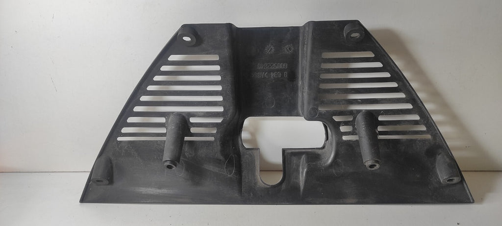 Alfa Romeo 166 2.4JTD 110kW 2003 Front Center Bumper Upper Grill 606522840