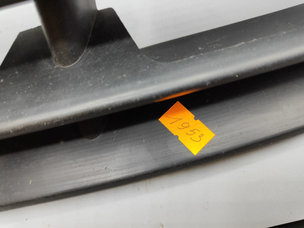 Volkswagen Golf MK4 2000 Front Left Bumper Lower Grill 1J0853666E