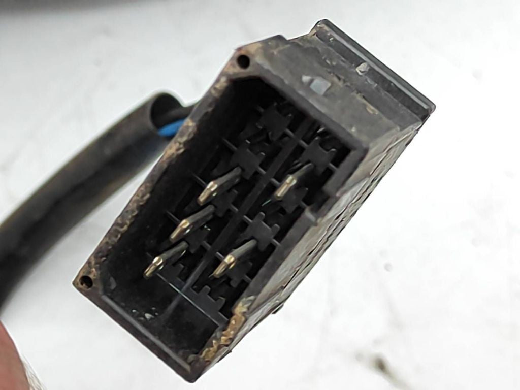 Volkswagen PASSAT B5 1996 Left electric wing mirror E1020479 