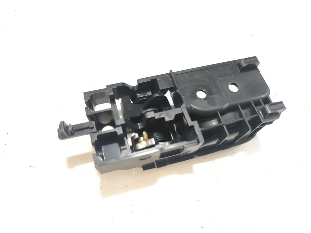 Toyota Avensis T250 2006 rear right interior release handle 