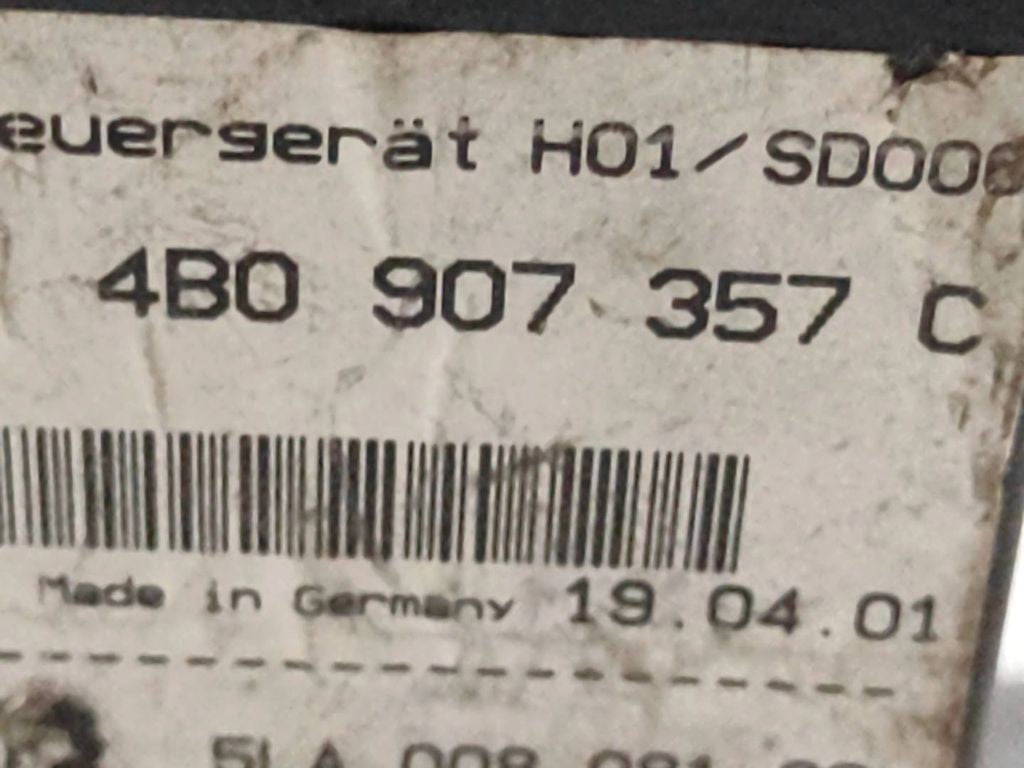 Audi A4 S4 B6 8E 8H 2000 Light control module unit LCM 4B0907357C 