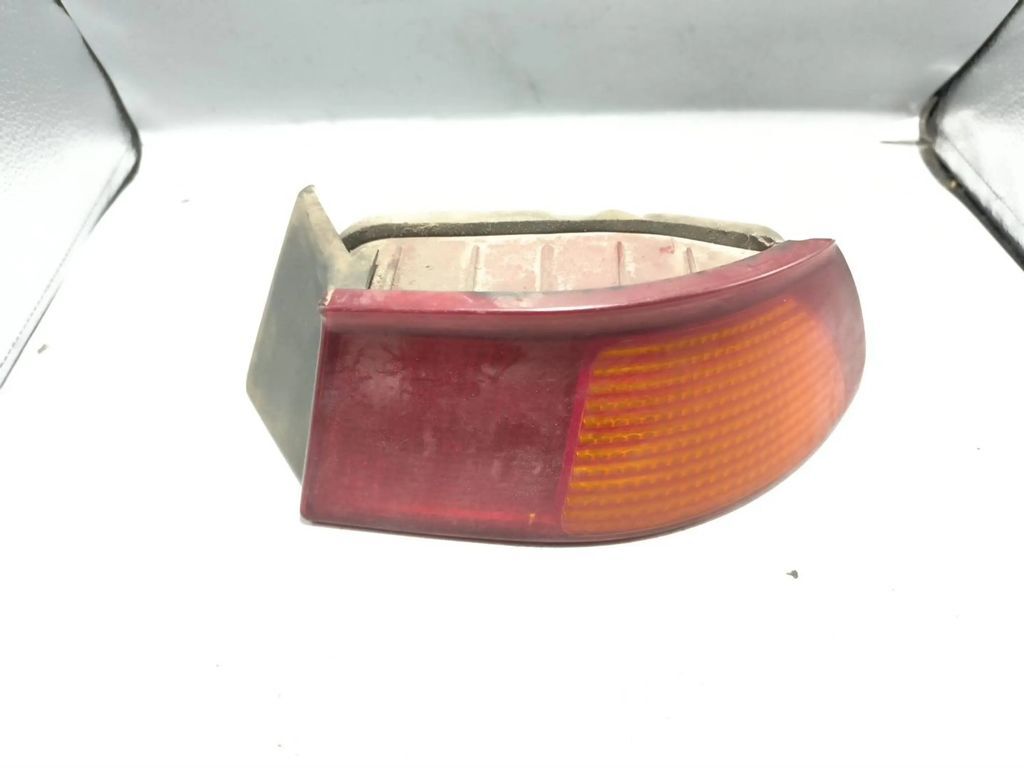 Alfa Romeo 145 146 1995 rear right tail light lamp 36380748 