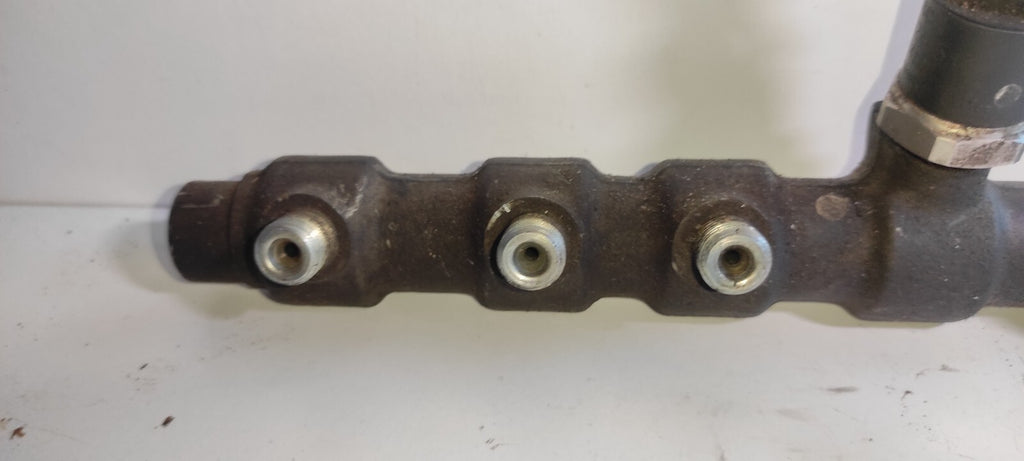 Alfa Romeo 166 2.4JTD 110kW 2005 Diesel Engine Fuel Rail Sensor 0445215008