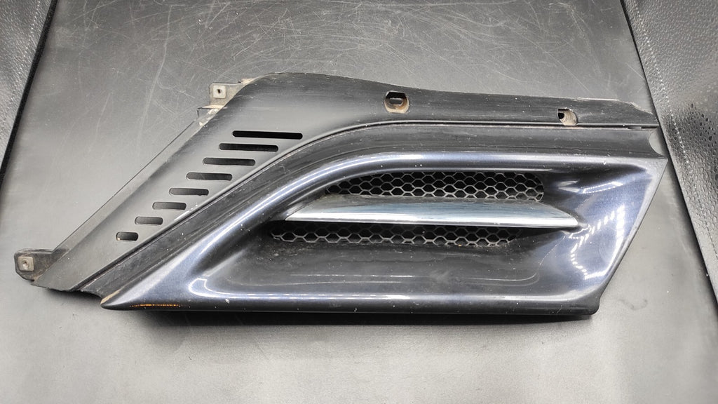 Alfa Romeo 166 2.4JTD 110kW 2003 Front Left Bumper Upper Grill 156016558 Blue