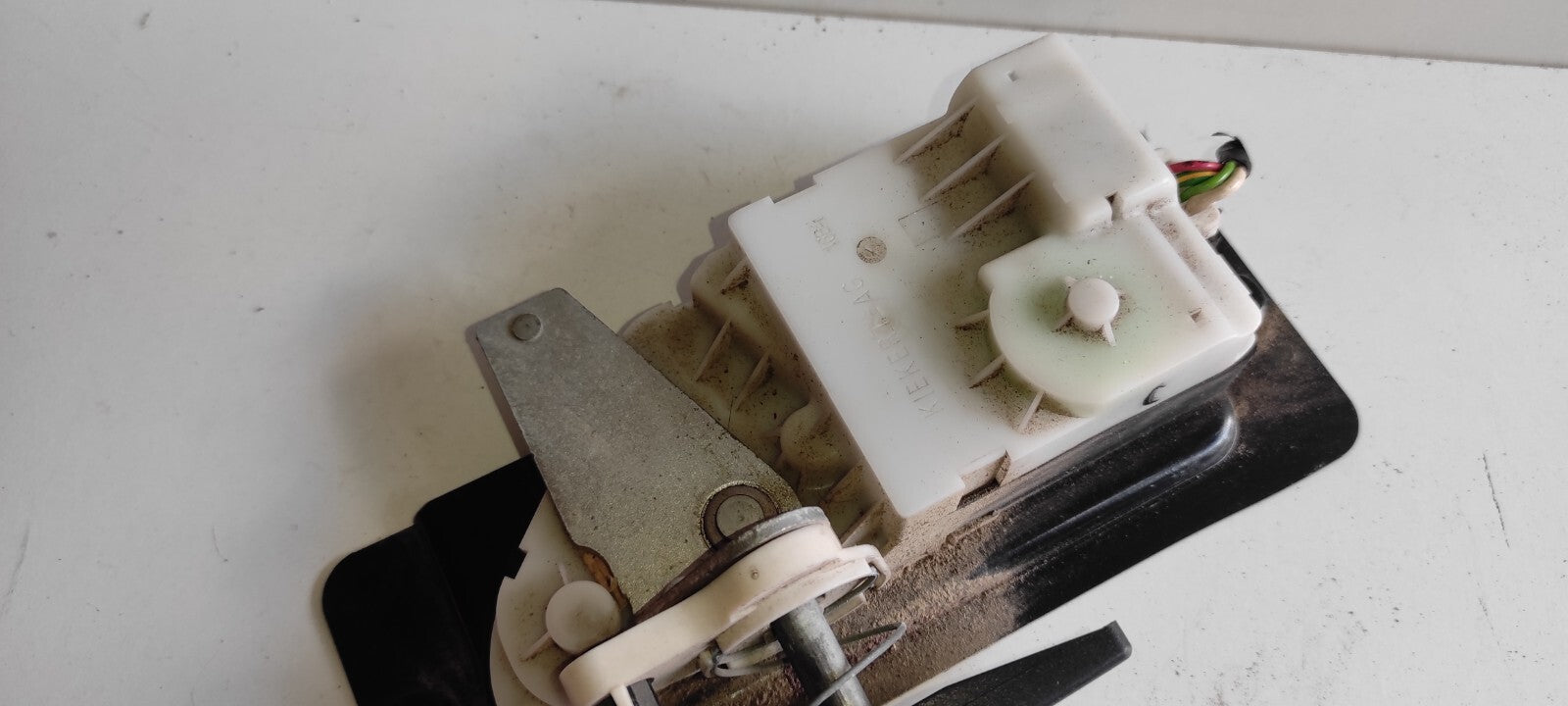 Peugeot 607 3.0i V6 Petrol 2000 Rear Tailgate Trunk Lock Mechanism KIEKERT AG