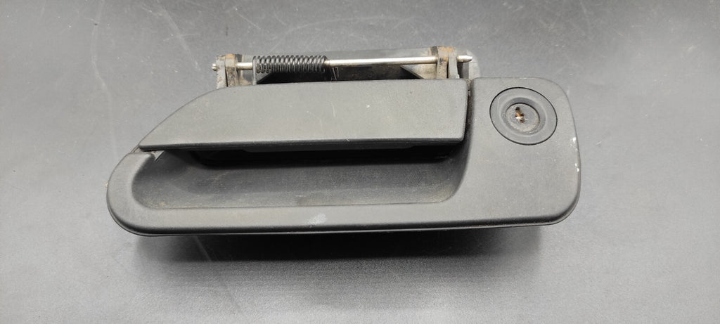 Citroen Xantia 2000 LHD Front Left Door Exterior Handle Trim 9610006477