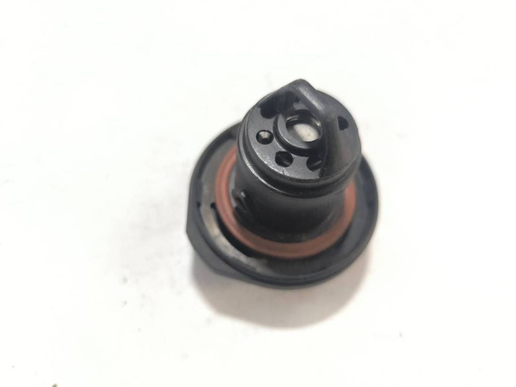 Alfa Romeo 156 JTD Diesel 2001 Rear Fuel tank filler cap 