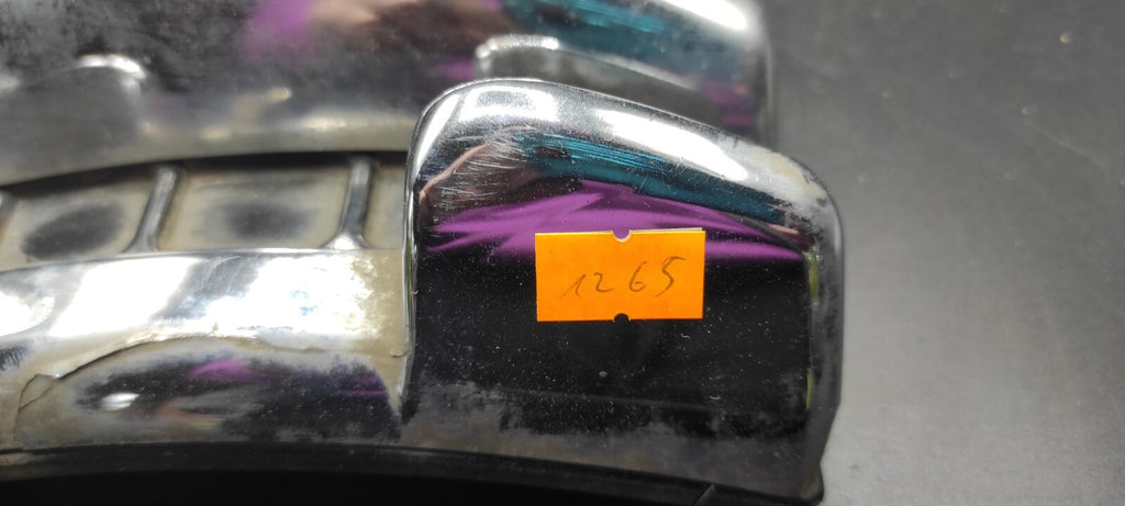 Alfa Romeo 147 1.9JTD 103kW 16V 2003 Front Bumper Center Grill 46556597