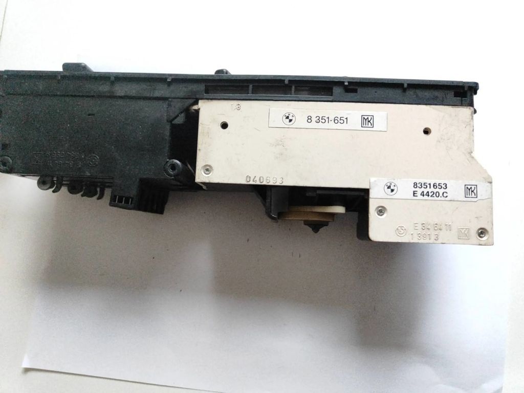 BMW 520 E34 1989 AC Climate control unit module 8351653 