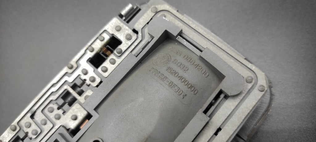 Alfa Romeo 147 1.9JTD 85kW 8V 2004 Interior Front Roof Lighting Dome 1520400000