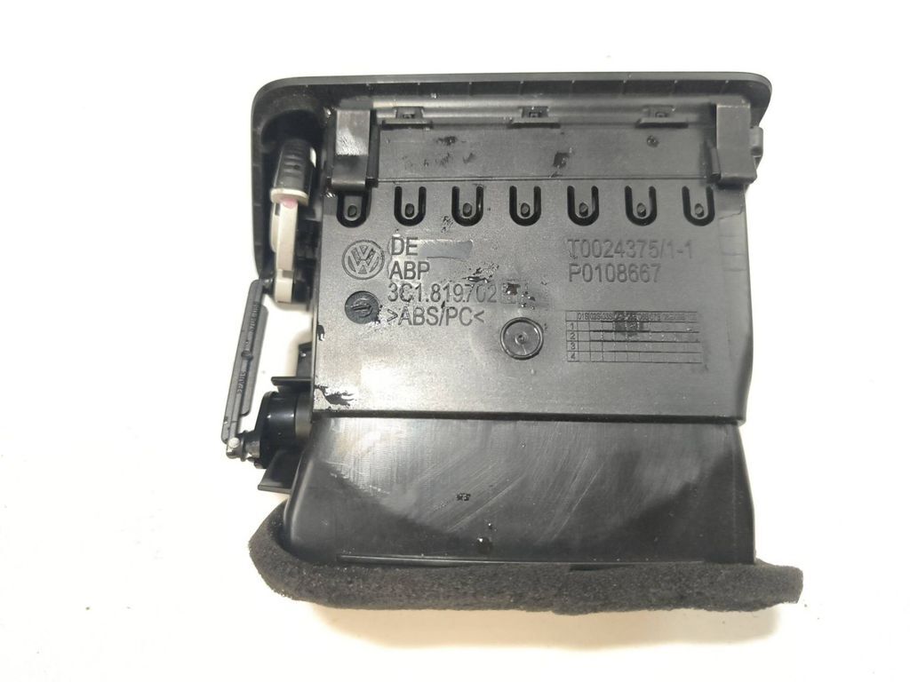 Volkswagen PASSAT B6 2008 dashboard side air vent grill trim 3C1819702 