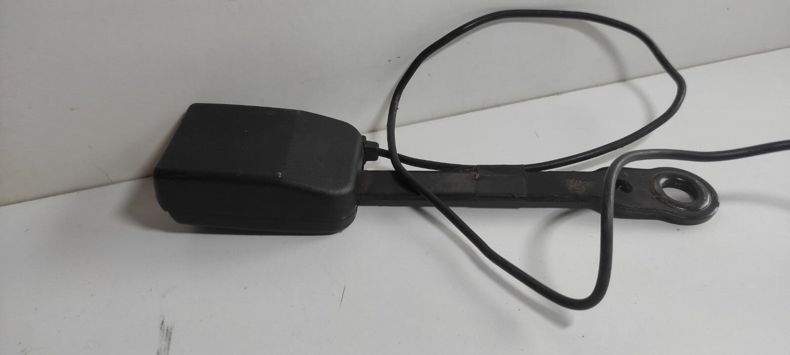 Peugeot 607 3.0i V6 2001 LHD Front Left Seat Seat Belt Buckle 4064099F1902