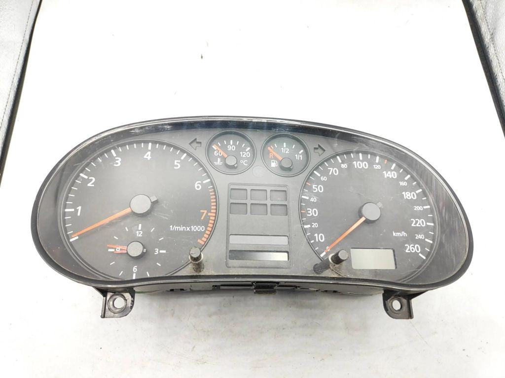 8L0919860E Audi A3 8L 1999 Petrol speedometer tacho instrument cluster 