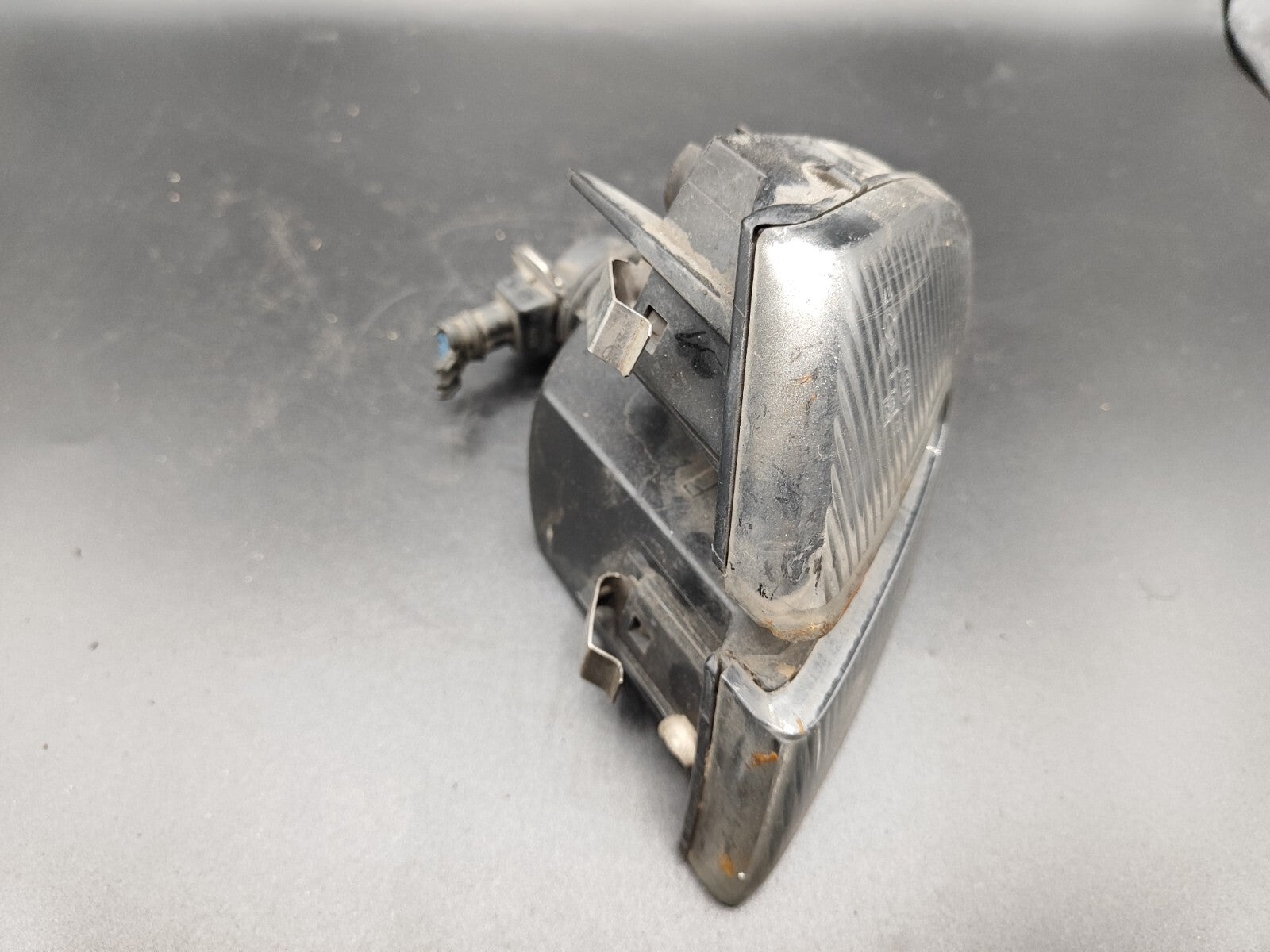 Alfa Romeo 147 1.9JTD 85kW 8V 2003 Front Right Indicator Blinker 46756280