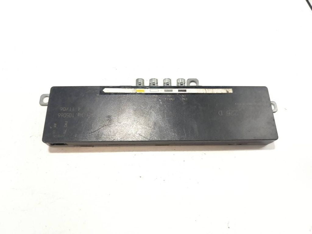 Audi A6 S6 C6 4F 2008 Aerial antenna amplifier 4F9035225D 