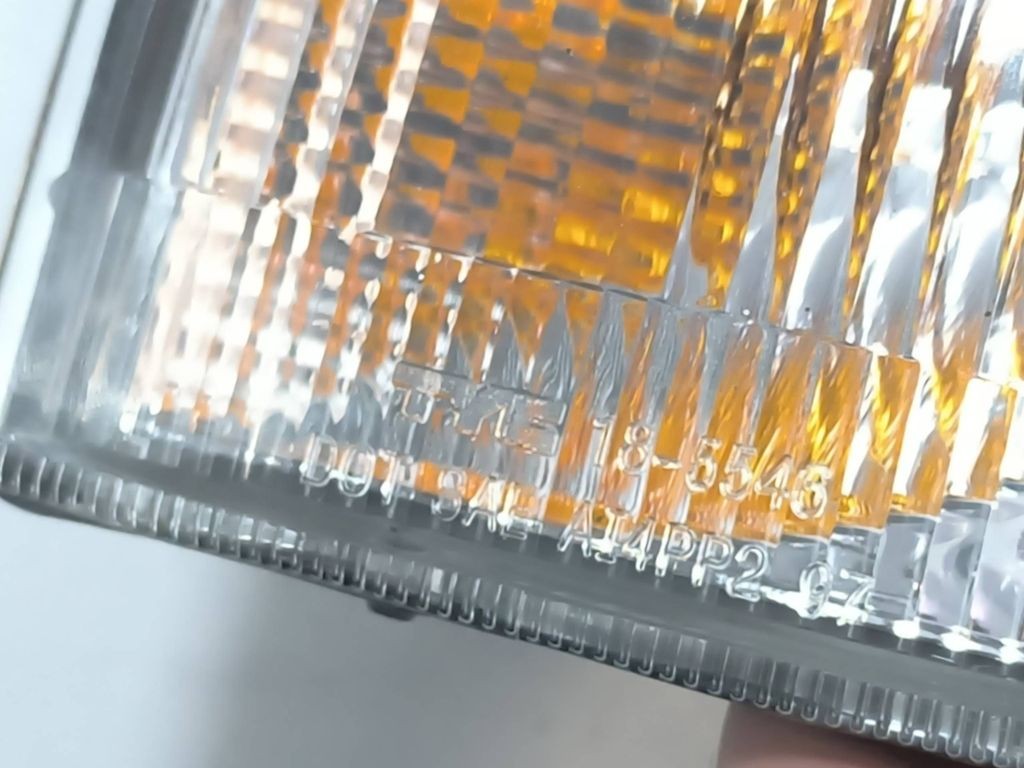 Nissan Pathfinder R50 1999 front left turn indicator light 