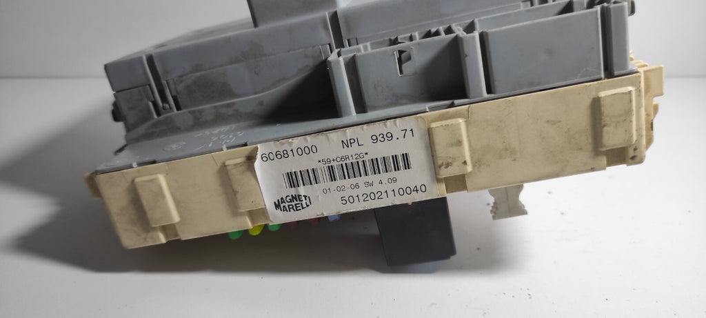 Alfa Romeo 159 1.9JTDm 88kW 2008 Diesel Engine Fuse Box Module 60681000