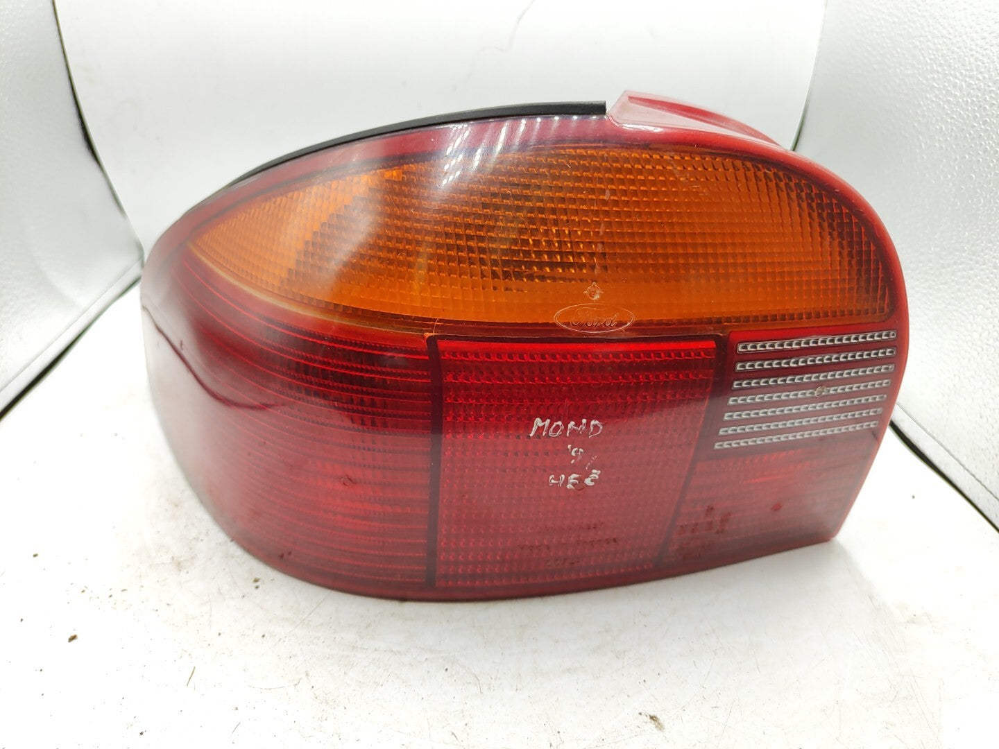 Ford Mondeo Hatch 1995 Rear Left Side Taillight Lamp Light 93BG13N004
