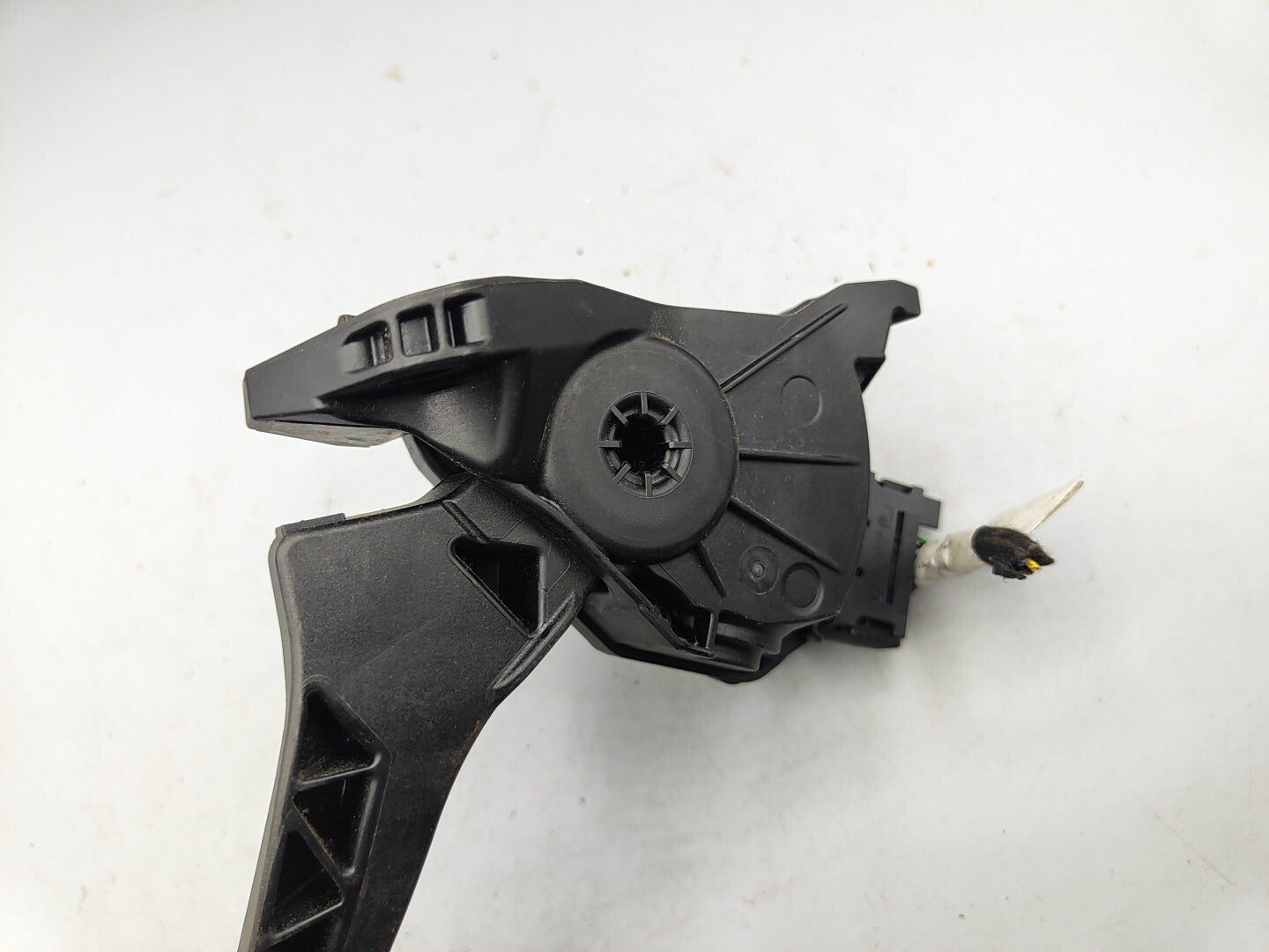 Opel Insignia A 2013 Gas Throttle Pedal Sensor 13237356