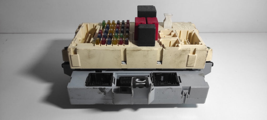 Alfa Romeo GT 1.9JTD 110kW 2004 Diesel Engine Fuse Box Module 60684628