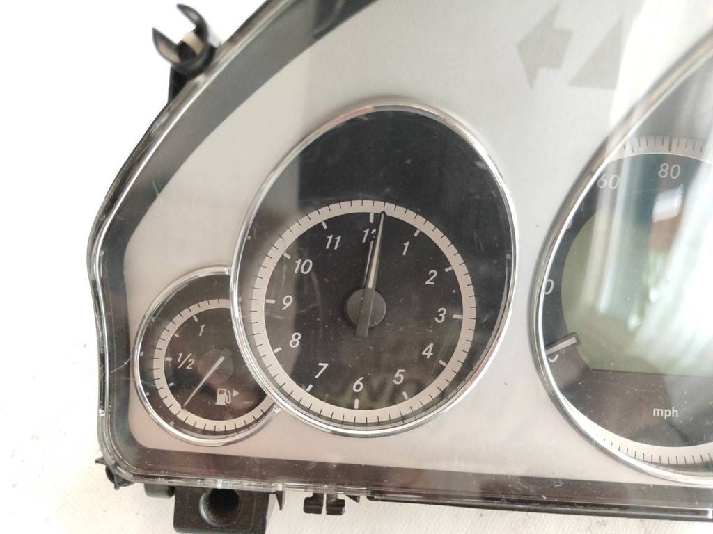 A2129003509 Mercedes-Benz E W212 2012 RHD speedometer instrument cluster 