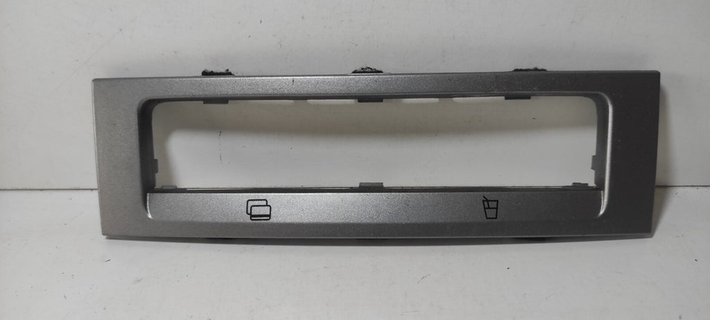 Alfa Romeo 147 1.9JTD 2002 LHD Front Cup Holder Storage Surround Trim