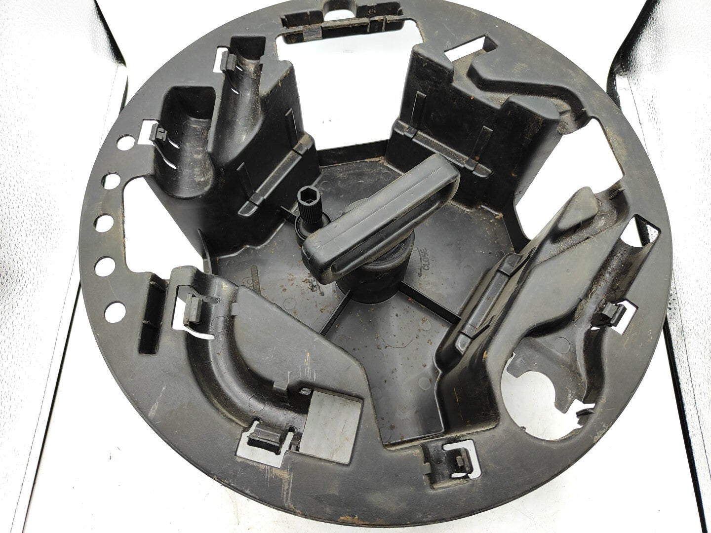 Alfa Romeo 156 2.4JTD SW 2001 Spare Tire Tools Box 60622205