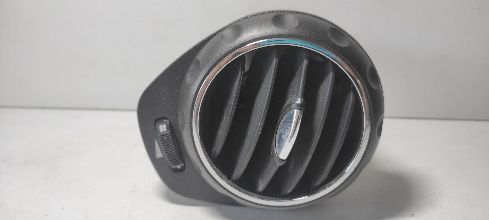 Alfa Romeo GT 1.9JTD 110kW Diesel 2005 Front Dash Panel Air Vent Grill