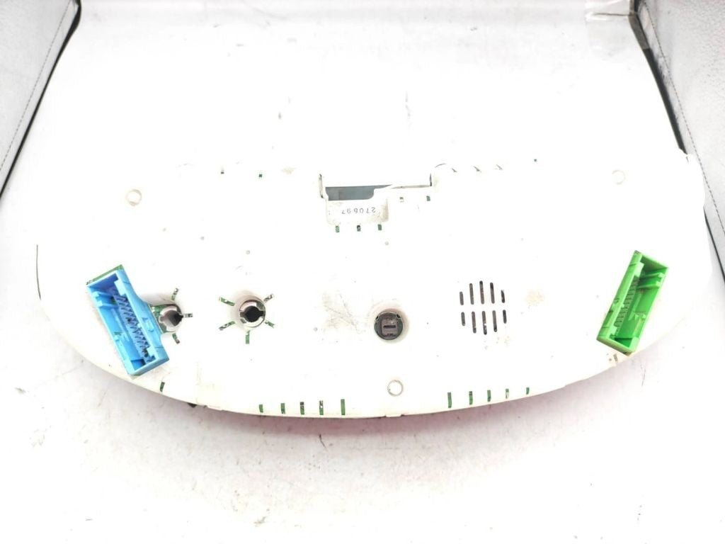 8D0919860E Audi A4 S4 B5 8D 1997 Diesel speedometer instrument cluster 