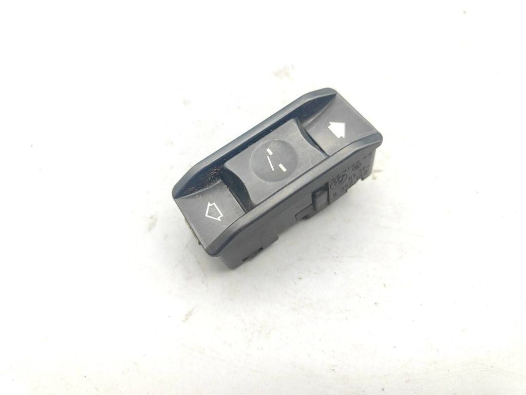 BMW 5 E39 1997 Sunroof switch 8352182 