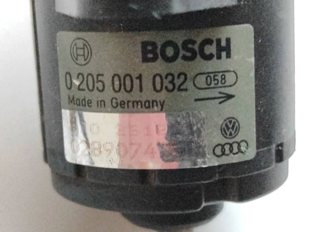 Audi A6 S6 C4 4A 1995 Accelerator gas pedal position sensor 0205001032 