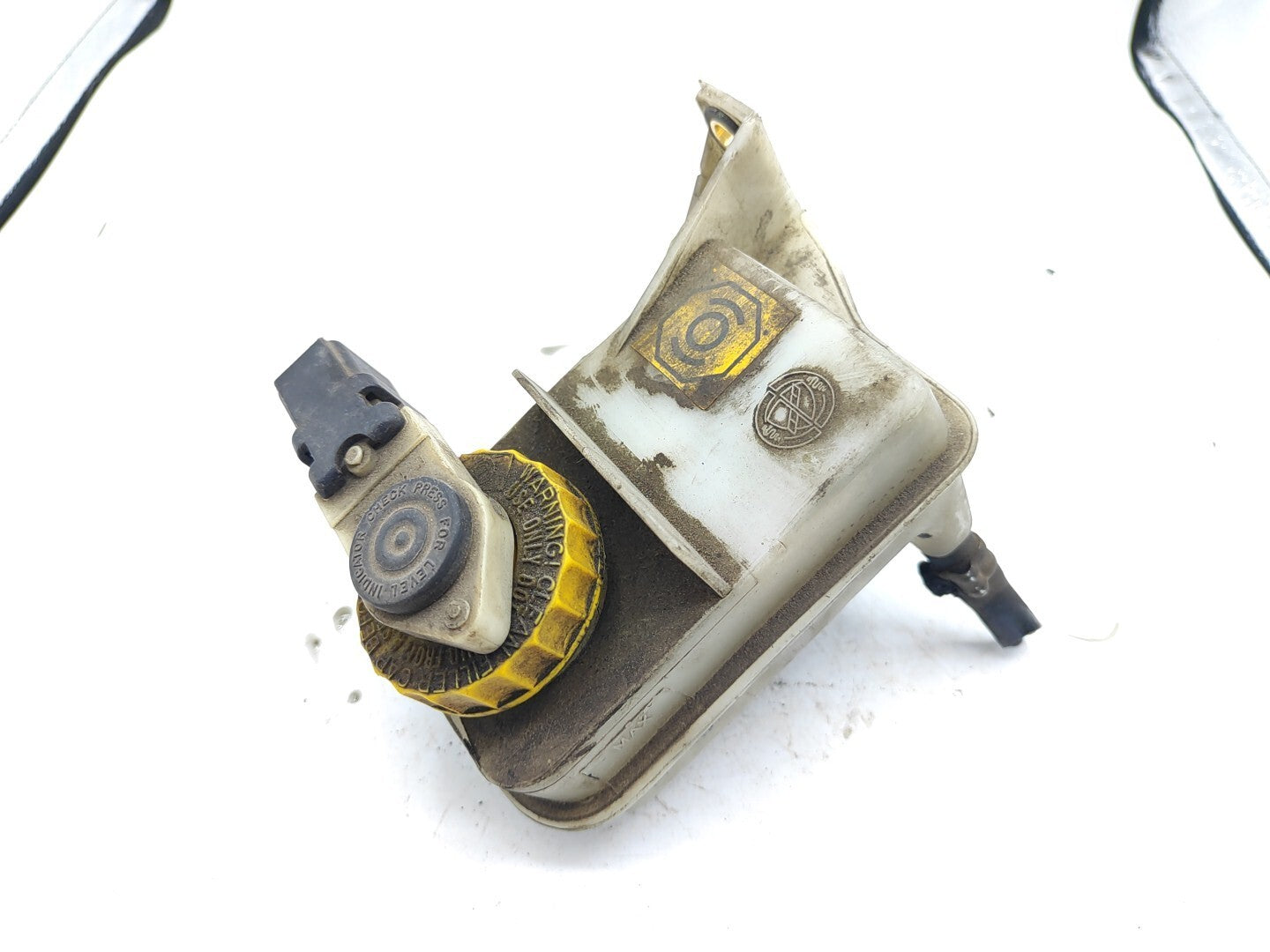 Alfa Romeo 156 2.0TS 2001 Brake Fluid Reservoir Tank