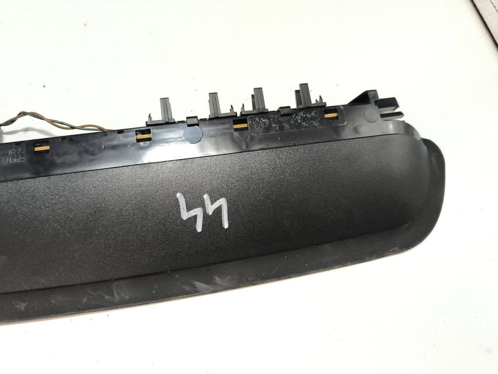 BMW 5 E60 E61 2008 Third brake center stop light 6930030 