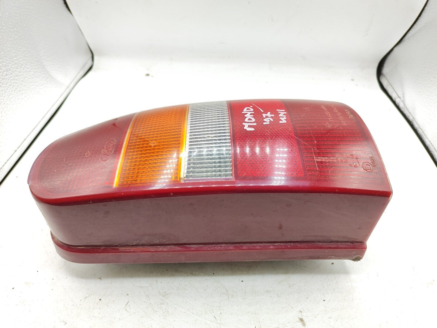 Ford Mondeo Combi 1996 Rear Right Side Taillight Light 93BG13N004