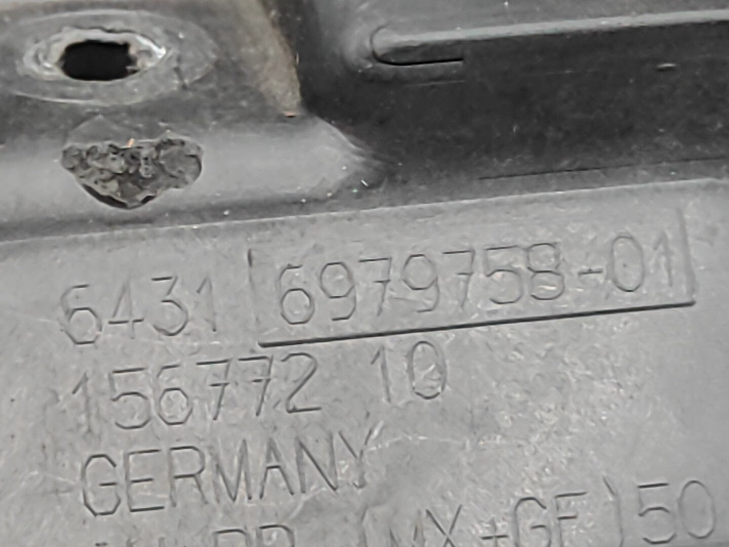 BMW E90 E91 330D 170kW 2005 Front Heater Closing Panel 6979758 64316979758