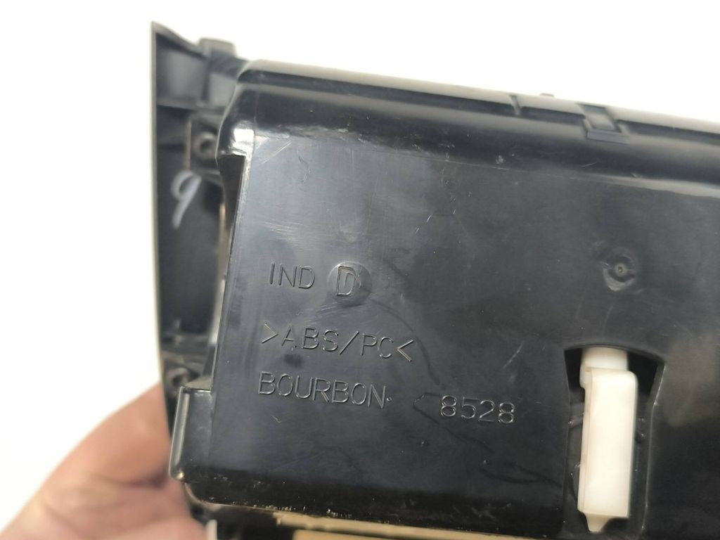 Toyota Avensis T250 2006 Front Panel ashtray insert gaiter trim 8528 