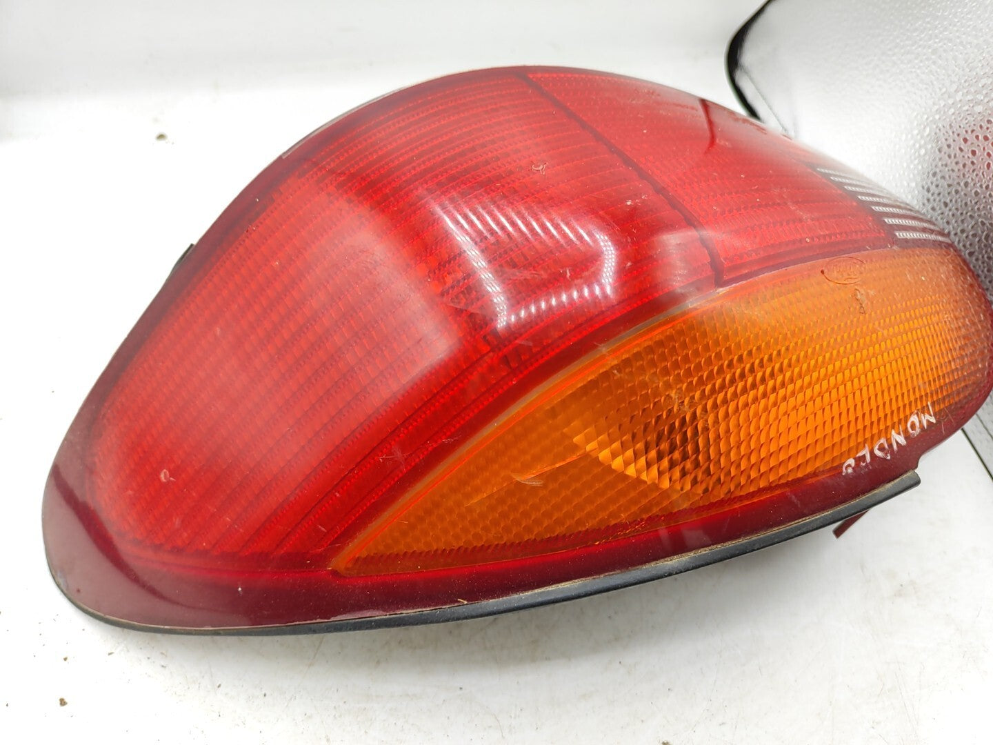 Ford Mondeo Hatch 1995 Rear Right Side Taillight Lamp Light 93BG13N004