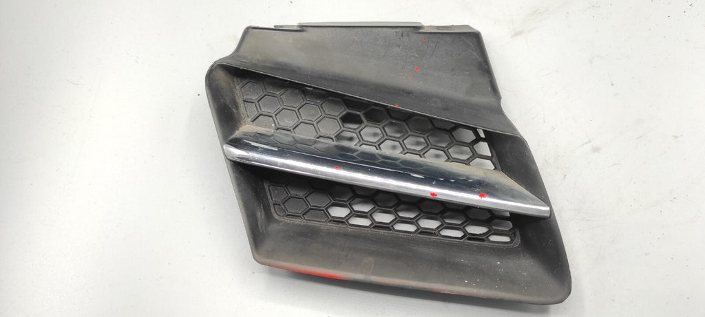 Alfa Romeo 156 2005 Front Right Upper Bumper Grill Nostril LS380110 B367