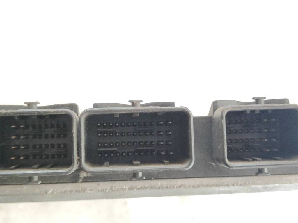 Citroen C5 2002 Engine control unit module ECU 0281010886 