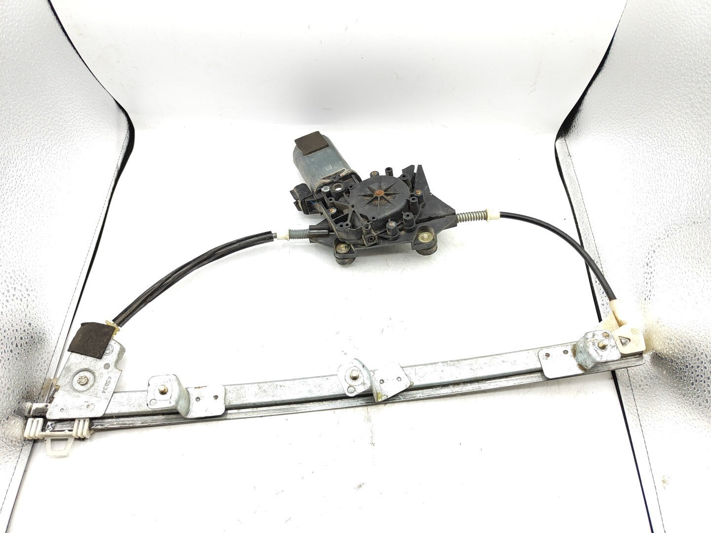 Alfa Romeo 156 1.9JTD 2002 Front Left Window Lifting Mechanism Motor 400396A