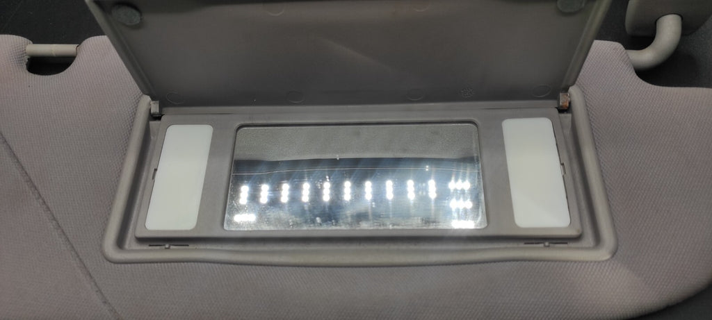 Peugeot 607 3.0i V6 2002 LHD Front Right Side Sun Visor Cover