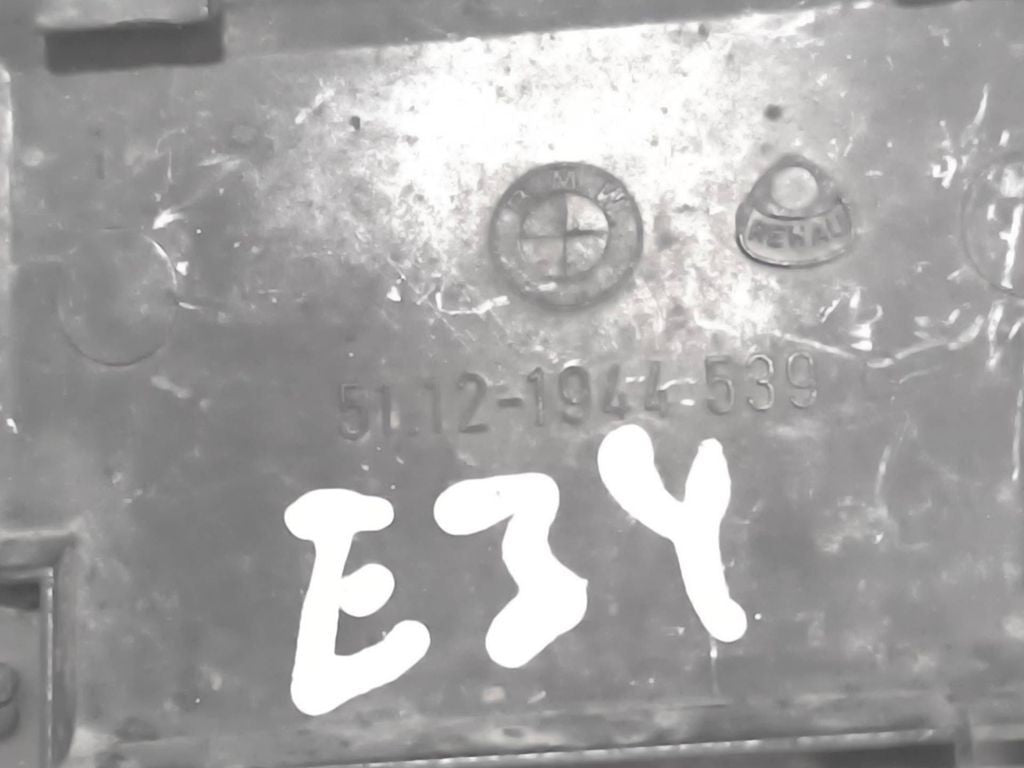 BMW 5 E34 1994 Rear bumper tow hook cover 51121944539 